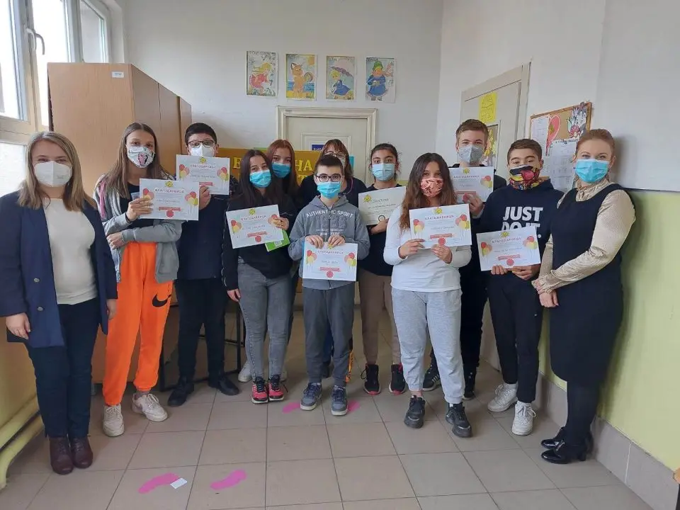 Доделени дипломи и благодарници