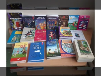 Збогатен книжевниот фонд на училишната библиотека 02-12-2022 - слика 1