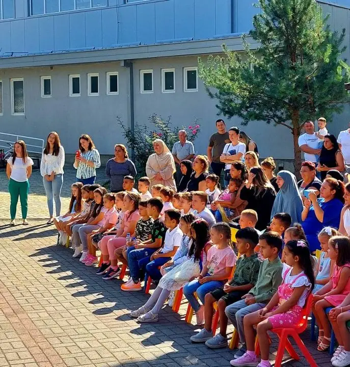 Среќно првачиња