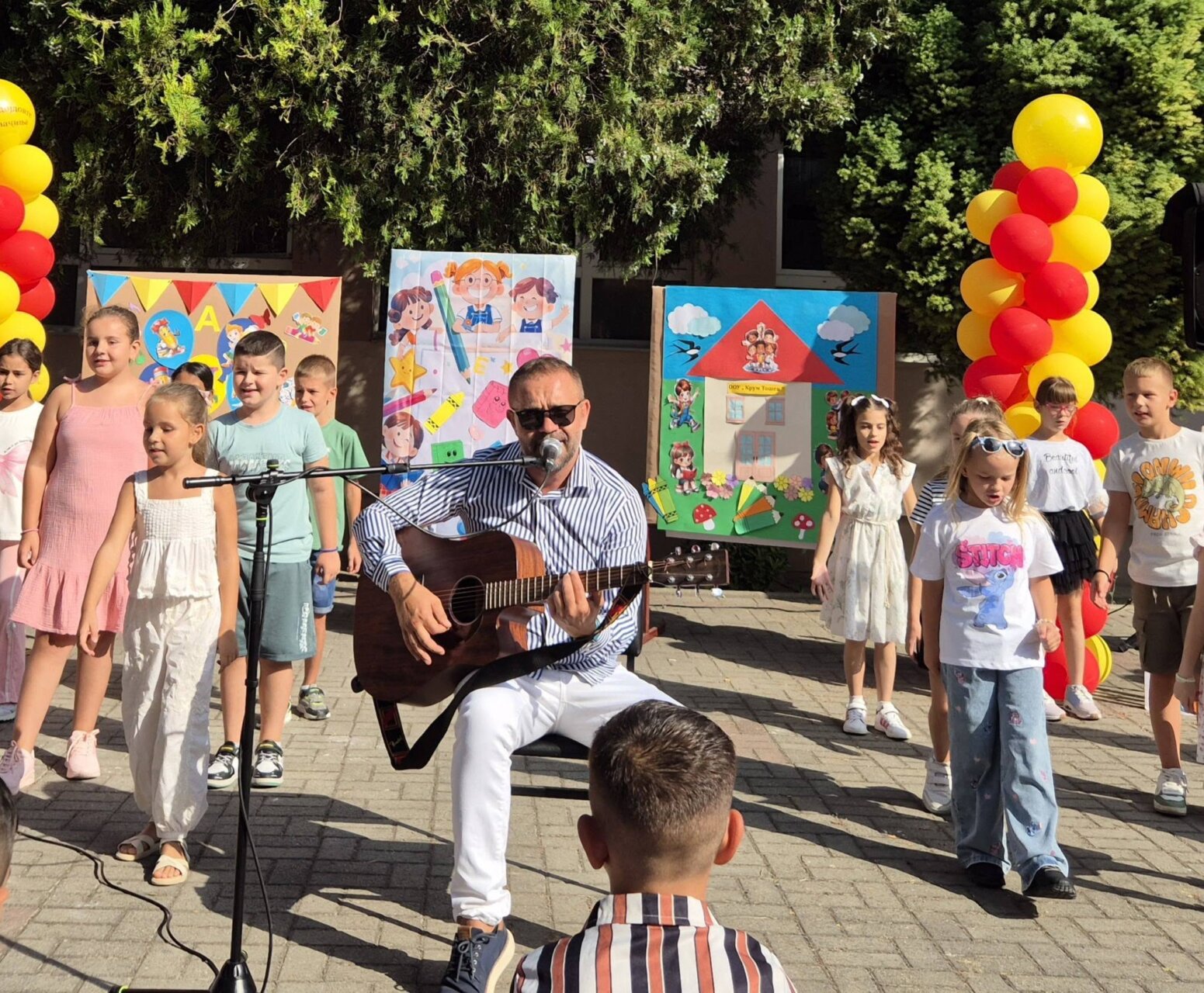 Свечена приредба за пречек на првачињата
