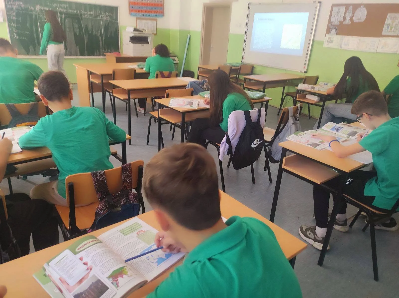 Нашите ученици во улога на наставници!