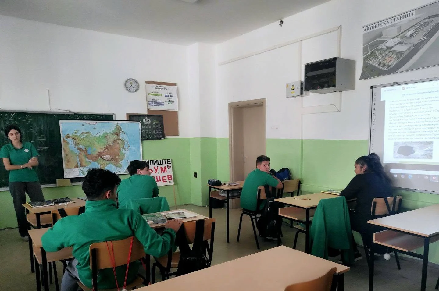 Нашите ученици во улога на наставници!